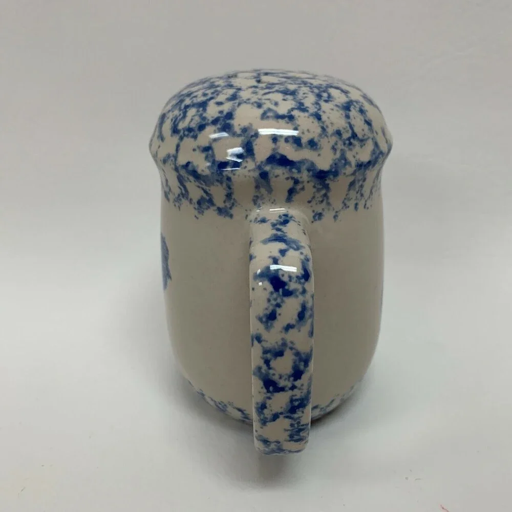 Salt or Pepper Shaker Beige Blue Spongeware‎ Rooster 4 3/8